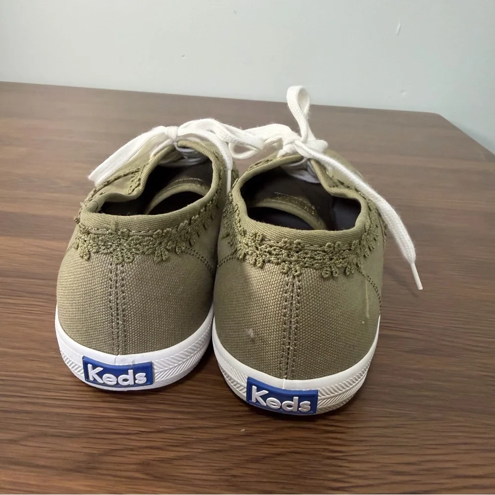 Keds Champion Crochet‎ Olive Green Canvas Sneakers WF66259 Womens 8.5